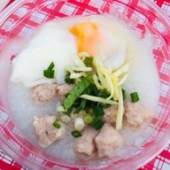 ชาไทย หวานเข้ม 15 บาท ลำพูน