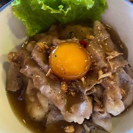 ก๋วยเตี๋ยวเนื้อวัว ซา หลัก เก้า เกษตรนวมินทร์