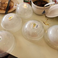 เมนูของร้าน ก๋วยเตี๋ยวปากหม้อย้อนยุค ปั๊มบางจาก ท่าข้าม