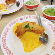 เมนูของร้าน ก๋วยเตี๋ยวเพลินพุง สยามสแควร์ วัน