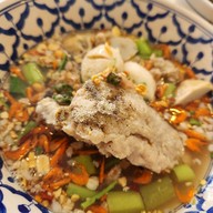 เมนูของร้าน ก๋วยเตี๋ยวปากหม้อย้อนยุค ปั๊มบางจาก ท่าข้าม