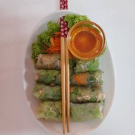 Le St Trop โคกกลอย