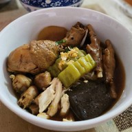 ข้าวคลุกกะปิ By เป่า เตี๋ยว ฟู่ ไม่มีหน้าร้าน ตั้งแต่ ม.ค. 68 เป็นต้นไป