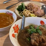 เมนูของร้าน Tanya's