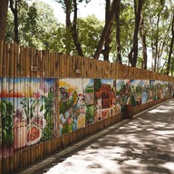 ตลาดใต้เคี่ยม (ตลาดต้องชม)