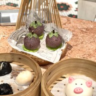 Social Place FORUM The Shopping Mall