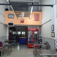 บรรยากาศ ก๋วยเตี๋ยวลูกชิ้นนายโก บางใหญ่ หน้าร้านทำฟัน