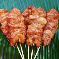 หมูปิ้งอร่อยก่อนดัง...หมูปิ้งดั้งเดิม หมูปิ้งกะทิ ร่มเกล้า