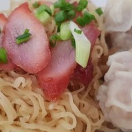 ซู่เฮี้ยงบะหมี่เกี๊ยวโต ปั๊มบางจาก