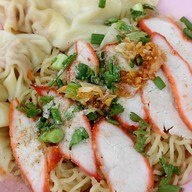 ตะเเคงชาม เตี๋ยวต้มยำโบราณ