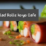 ข้าวหมูทอด & สลัดโรล (หิวดึกสั่งได้)