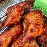 ไก่อบโอ่ง ส้มตำ คุณเกรียง