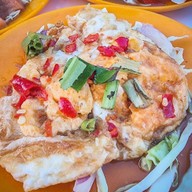 ซุปเปอร์ยำ ยำทุกอย่าง 20 บาท ตลาดนัดเลียบด่วนรามอินทรา