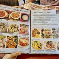 ปลูกรัก Pretty Healthy ชั้น 2 ห้างแอมไชน่าทาวน์ ถนนเจริญกรุง 23-25