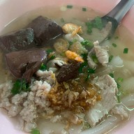 เมนูของร้าน ก๋วยจั๊บหวานเย็นเจ๊อ้อย