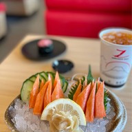 เมนูของร้าน Shinkanzen Sushi วิลเลจ ฮับ ประชาอุทิศ