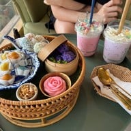 เมนูของร้าน หอมรัญจวน ขนมไทย ต้นตำรับชลบุรี