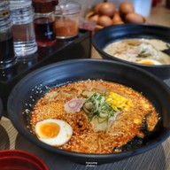 SHO RYU Ramen ラーメン - โชริว ราเมง  และ ข้าวหน้า สาขาในปั๊ม ซัสโก้ ตรงข้ามบิ๊กซีรัชดา ถนนรัชดาภิเษก