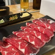 Penguin Eat Shabu สาขา J Arena ราชพฤกษ์