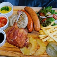 HopfAddict Sriracha ศรีราชา ศรีราชา