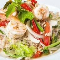 กระเพรา ล้วนๆ แกงเห็ด