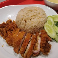 เจ็กเม้ง ข้าวมันไก่สองสี มหานครคิวบ์