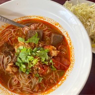 ล้านนาข้าวซอย บ้านฉาง ระยอง