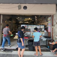 มาลองซี่ บาย พี่นวย (พี่นวย ค๊อฟฟี่) สาขาหลัก