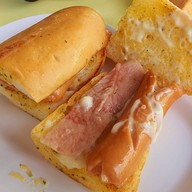 มาลองซี่ บาย พี่นวย (พี่นวย ค๊อฟฟี่) สาขาหลัก