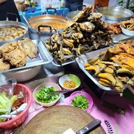 เมนูของร้าน ร้านข้าวแกงป้าตุ๊กตลิ่งชัน
