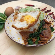 ก๋วยเตี๋ยวเรือเยาวราช สาขาแรก