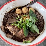 ก๋วยเตี๋ยวเรือ ส้มตำ byครัวอาบัง@หางดง หางดง