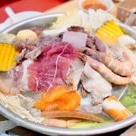 ไฮโซหมูกระทะ