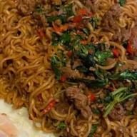 กะเพราไฟลุก