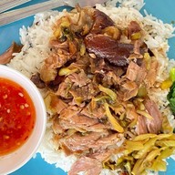 ร้านลาบสวนกล้วยริมทาง สาขา1