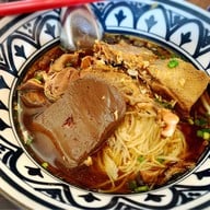 เกษมโภชนา by แม้ว ถนนเลี่ยงตลาดหนองมน