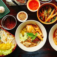 ข้าวคลุกกะปิ By เป่า เตี๋ยว ฟู่ ไม่มีหน้าร้าน ตั้งแต่ ม.ค. 68 เป็นต้นไป