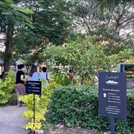 เมนูของร้าน Inlaya Bar and Grill