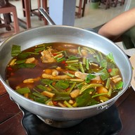 ลี่ ก๋วยเตี๋ยวเนื้อเปื่อย-หมูตุ๋น สาขา ภูเก็ต