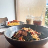BLOOM PRETZEL & COFFEE พัฒนาการ