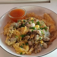 ผัดไทย หอยทอด รสทิพย์ ลาดปลาเค้า21