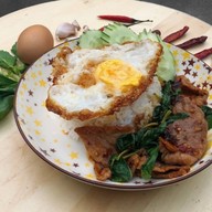 ก๋วยเตี๋ยวเรือเยาวราช สาขาแรก