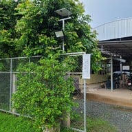 L R A W Coffee cafe & Roastery