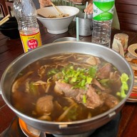 ลี่ ก๋วยเตี๋ยวเนื้อเปื่อย-หมูตุ๋น สาขา ภูเก็ต