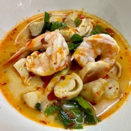 ครัวคุณติ๊กซีฟู้ดหัวหิน Tik Seafood Restaurant เขาตะเกียบ