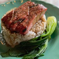 เมนูของร้าน ตั้งใจย่าง ถนนจันทน์