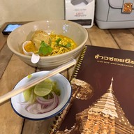 เมนูของร้าน ข้าวซอยนิมมาน