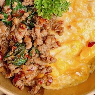ข้าวไข่ข้น คุณนายไข่เยิ้ม 🍳