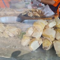 แดนข้าวมันไก่ สาขาสันทรายสายเก่าเยื้องปั๊มPT