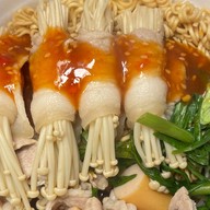 ชาบูเสียบไม้ ยำแซ่บ สุกี้